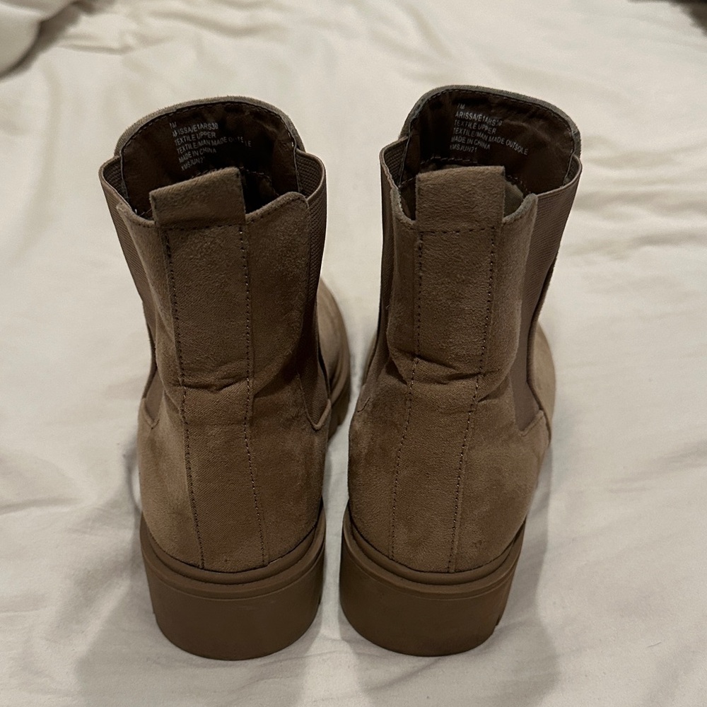 Tan Chelsea Boots - Picture 5 of 8